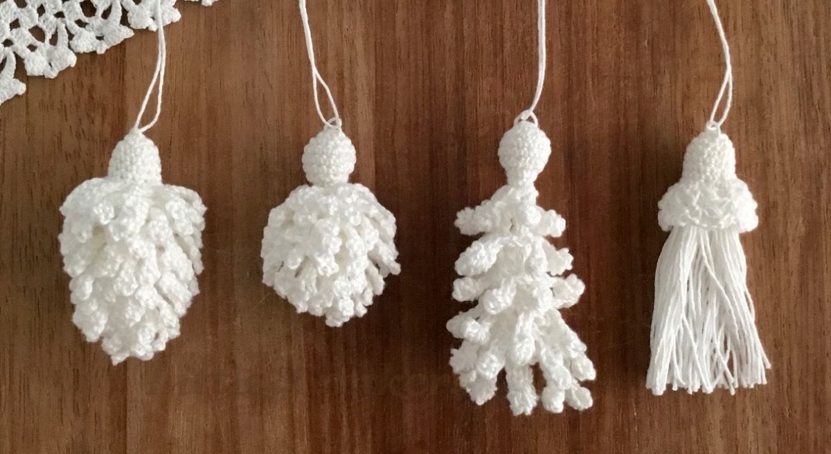 Falling Band Collar Tassels