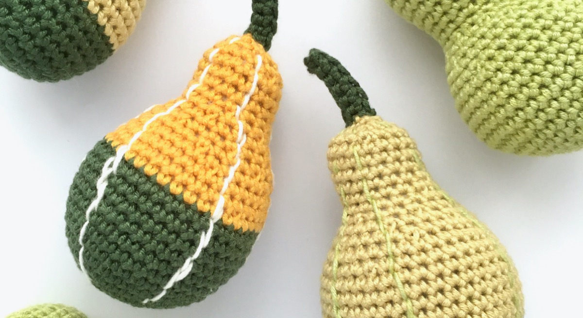 Crocheted bi-coloured gourds with stripes